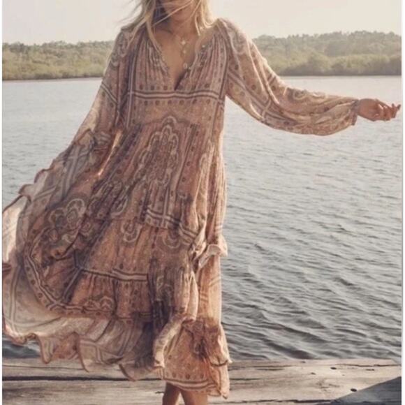 Spell & The Gypsy Elle Ferguson X Baby Anything Rumour Gown - Picture 2 of 7